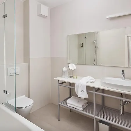 Apartment Eol